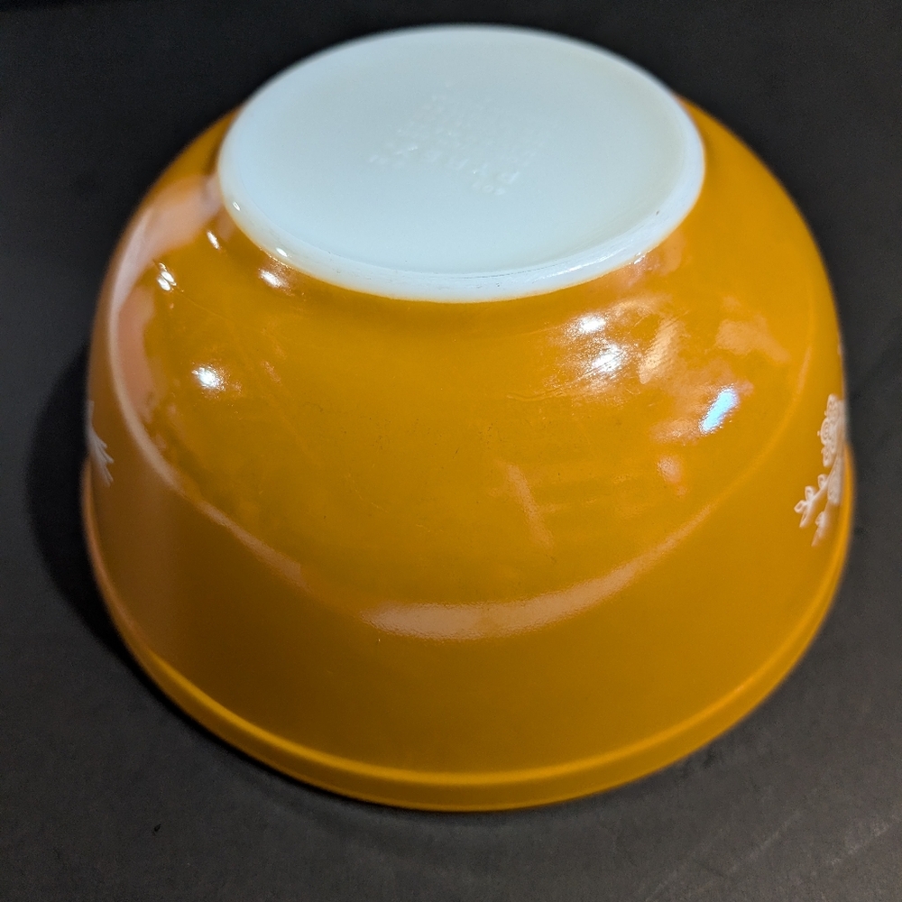 Vtg PYREX Round Mixing Bowl #403 Butterfly Gold 2.5 Litre Nesting - Picture 9 of 11